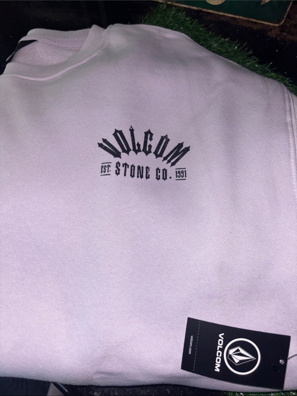 Volcom Lavender Crew Sweatshirt with Black Logo Tag size medium men’s